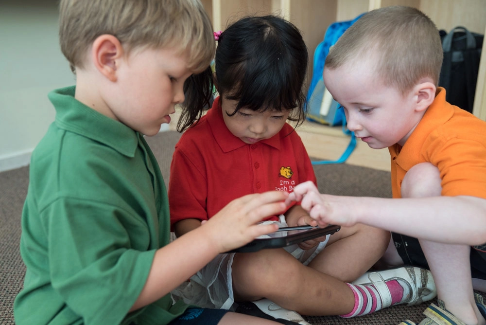 Ella Poohbearshouse Previews 1 Small